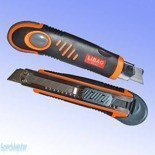 Dedra Nóż 18 mm do papieru i kartonu, auto-wymiana ostrza, uchwyt gumowy. M9029